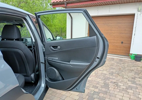 Hyundai Kona cena 53900 przebieg: 103000, rok produkcji 2018 z Łomianki małe 379